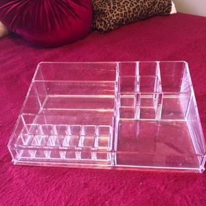 Acrylic makeup organizer
